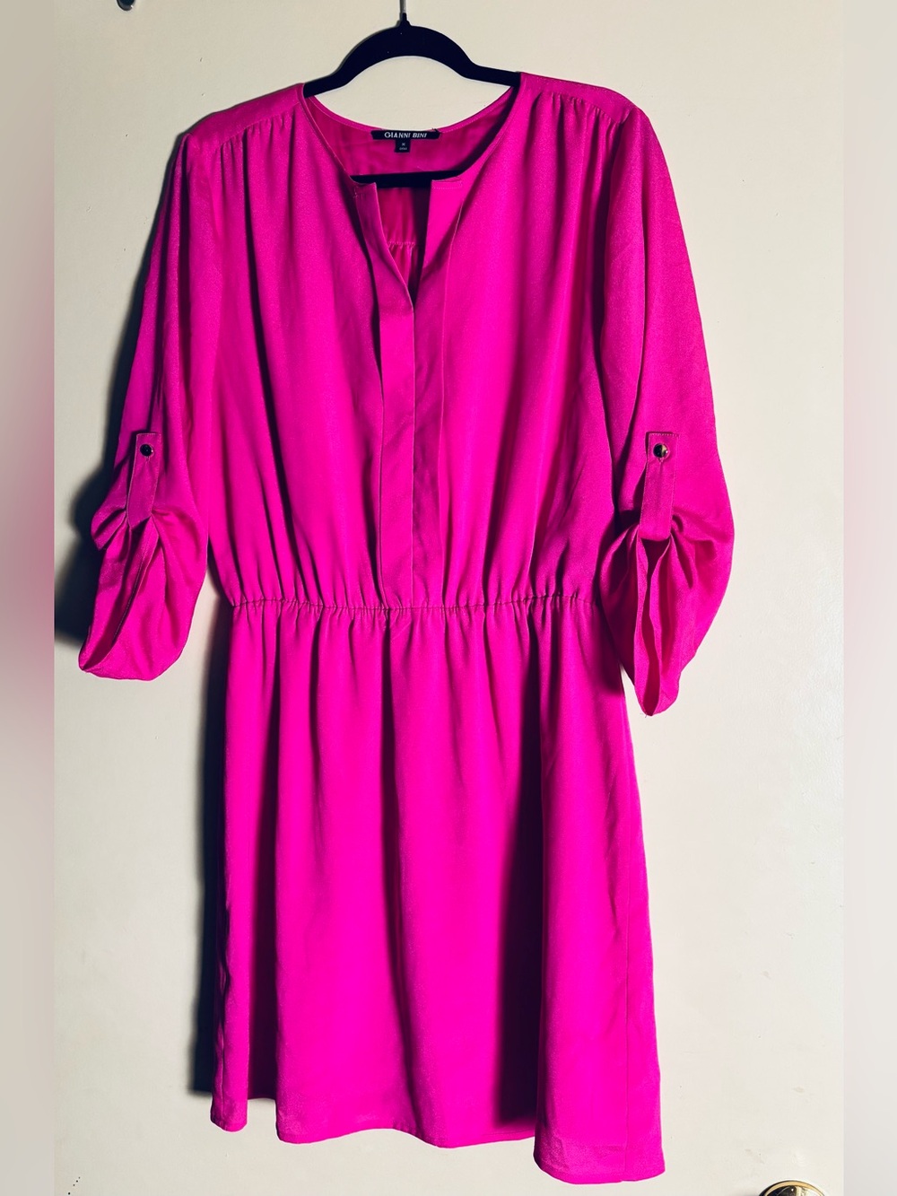 Gianni Bini, Women’s Fuschia V-Neck, Mid Sleeve, Stretchy Waist, Mini Dress Sz M